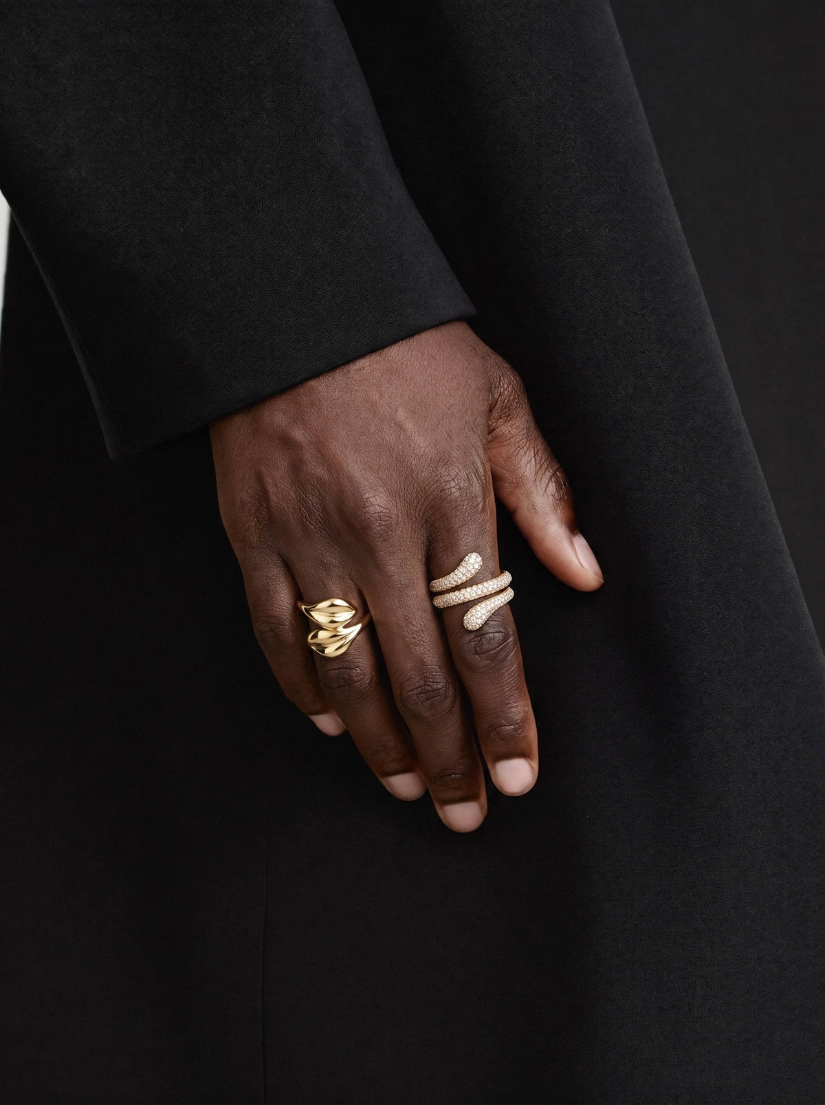 Pavé Coil Ring