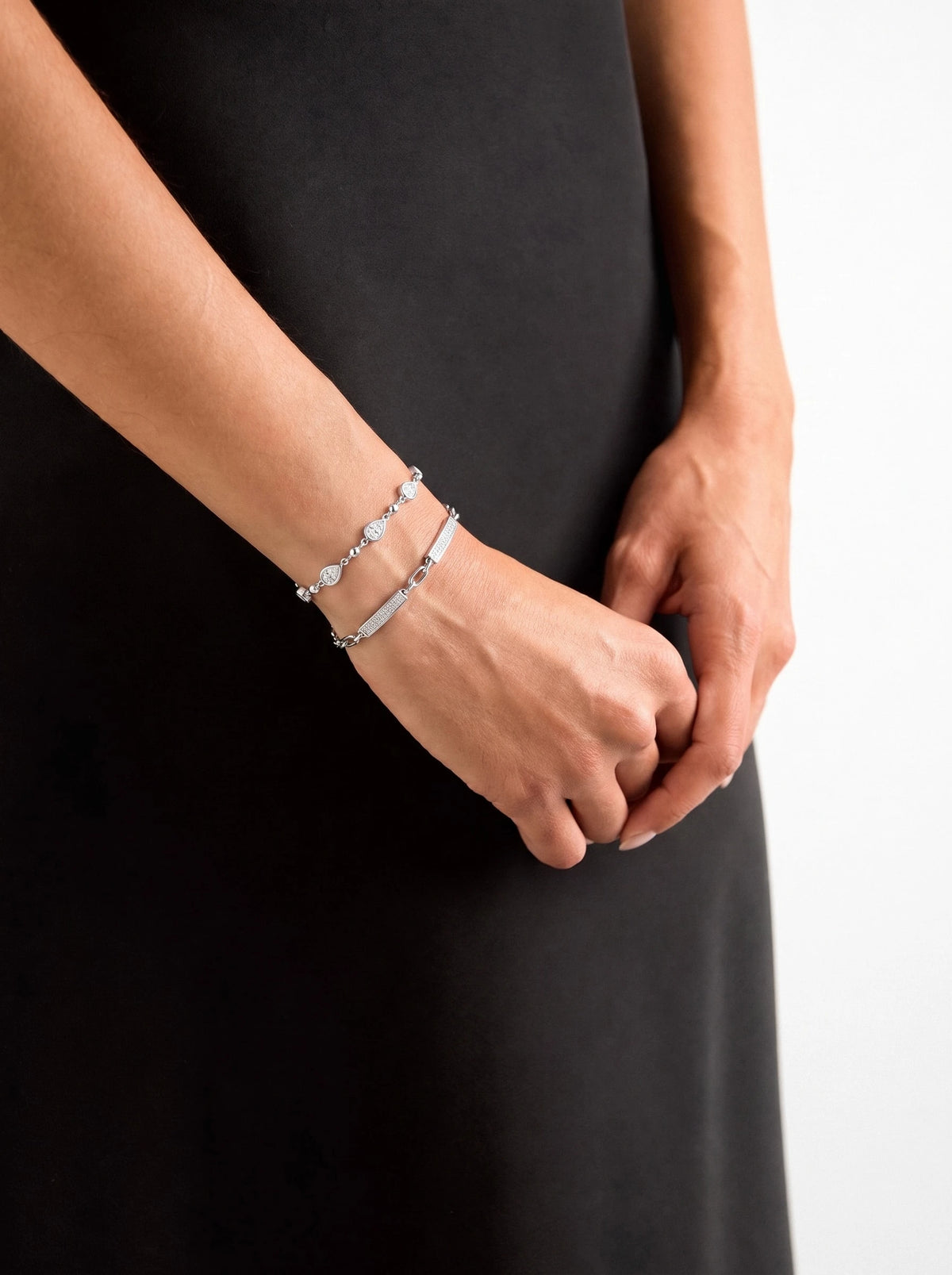 Armband mit Diamanten im Tropfenschliff